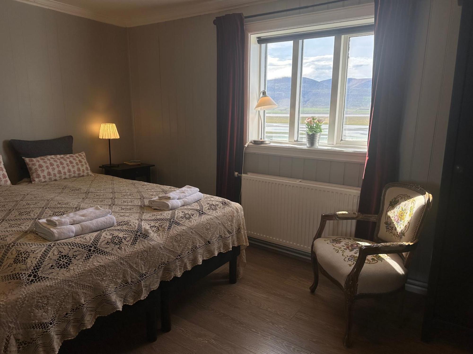 Helluland Guesthouse Saudarkrokur Esterno foto